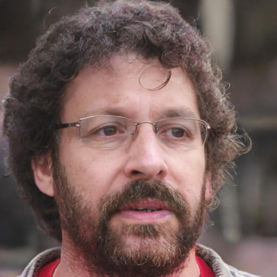 Portrait de Mériadec Vasseur, directeur stratégique chez ioralonreravioos